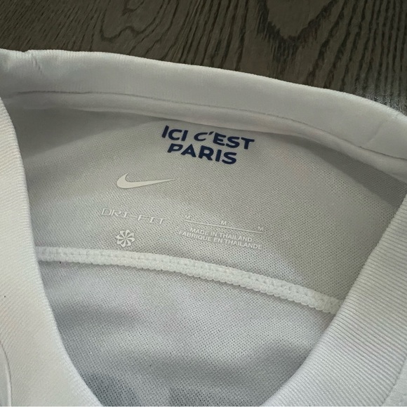 Paris Saint Germain PSG Third Jersey 2022/23 MESSI #30 BNWT - Picture 5 of 8